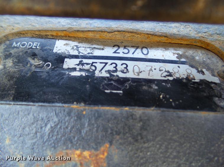 image for item DZ9488 Bobcat 2570 breaker