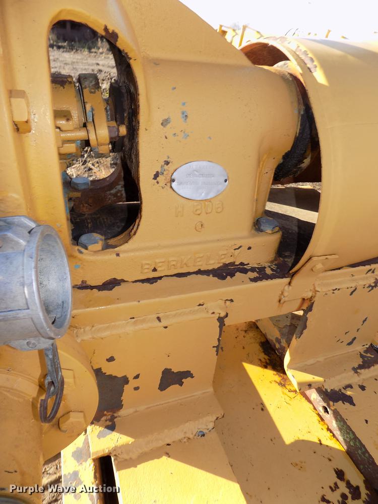 image for item DZ9590 Berkley B4JRBMCW irrigation pump