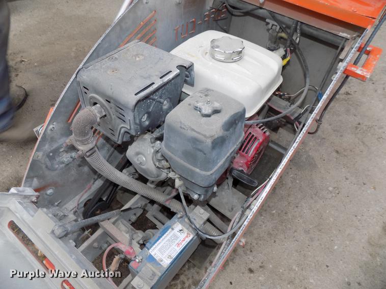 image for item DZ9591 Soff Cut G2000 concrete saw