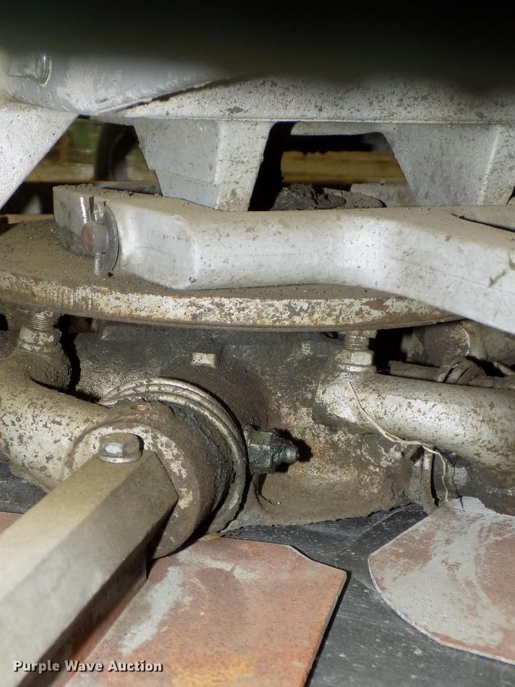 image for item DZ9605 2008 MQ Whiteman HHN31V1CSL5 power trowel