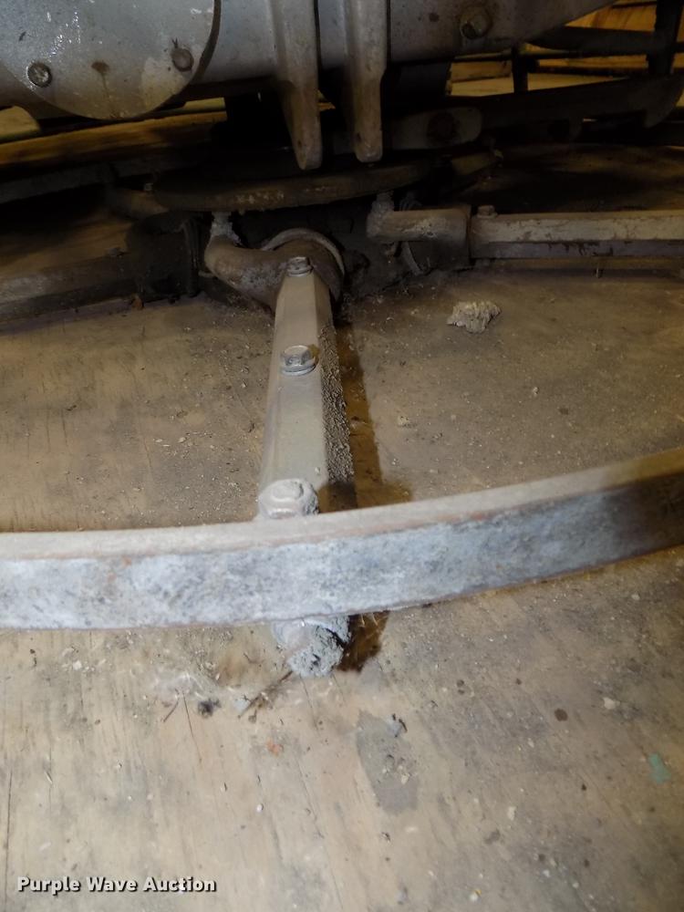 image for item DZ9606 MQ Whiteman HHN31VTCSL5 power trowel