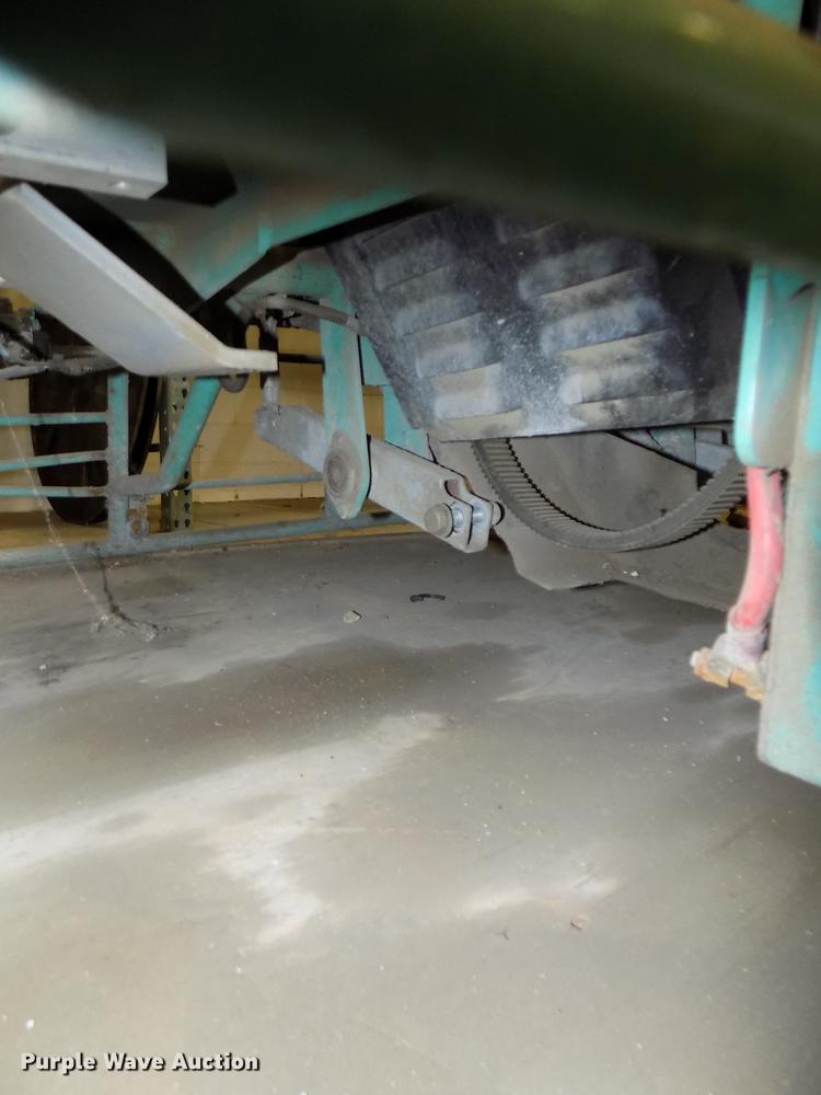 image for item DZ9606 MQ Whiteman HHN31VTCSL5 power trowel