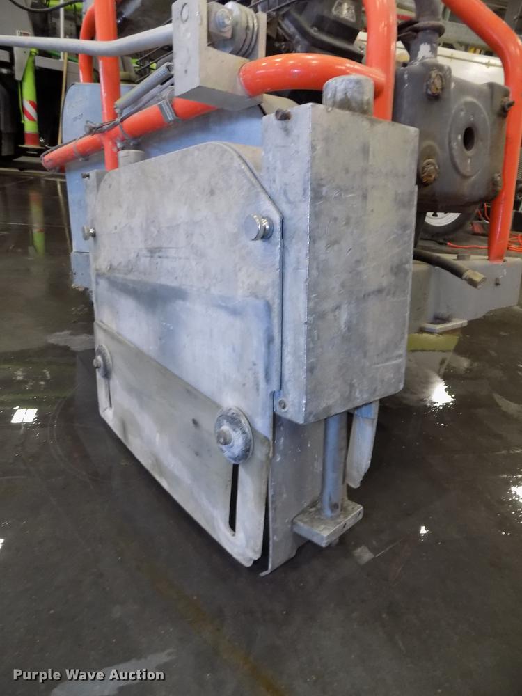 image for item DZ9607 2007 Husqvarna Soff-Cut X4000 prowler concrete saw