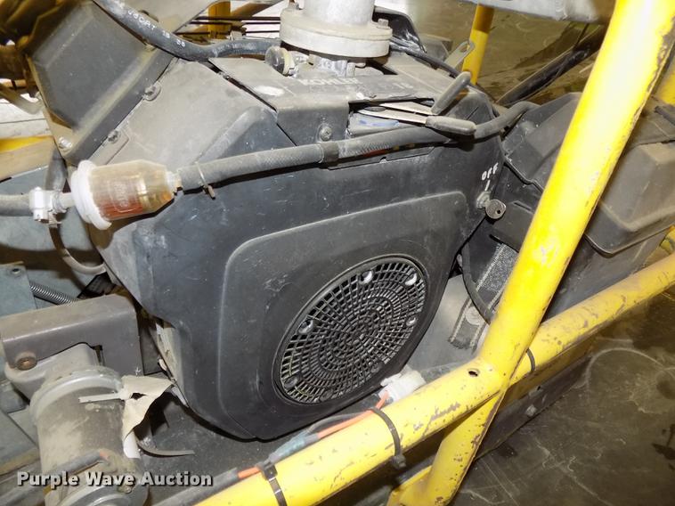 image for item DZ9608 Soff Cut X4000 Prowler concrete saw