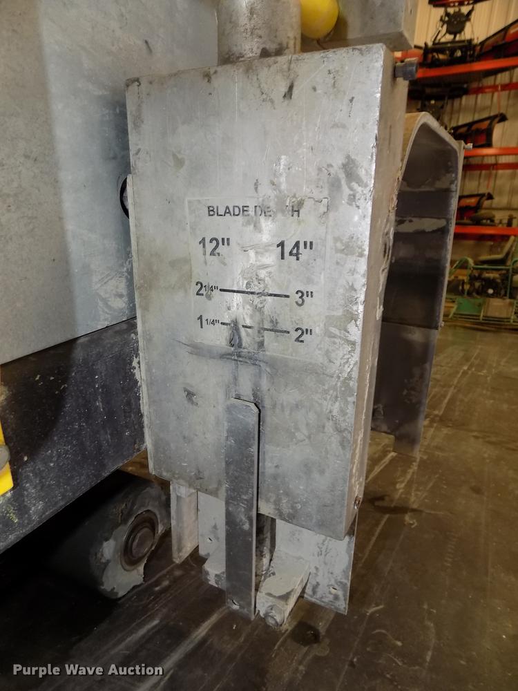 image for item DZ9608 Soff Cut X4000 Prowler concrete saw