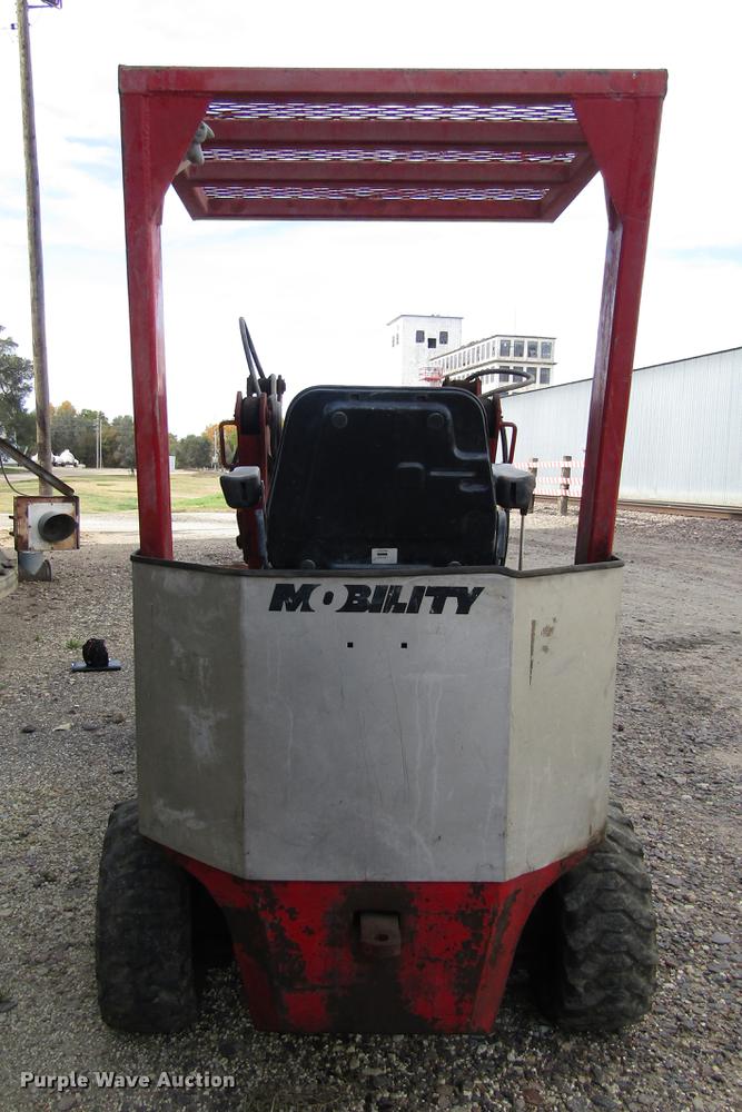 image for item EH9309 Mobility Dipper wheel loader