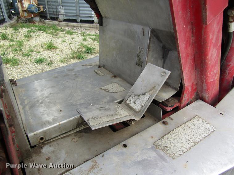 image for item EH9309 Mobility Dipper wheel loader