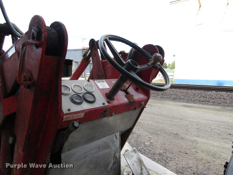 image for item EH9309 Mobility Dipper wheel loader