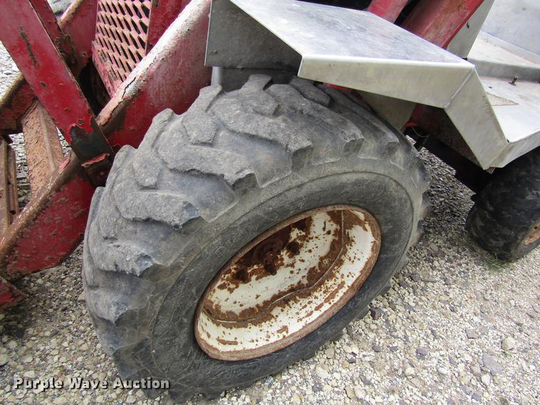 image for item EH9309 Mobility Dipper wheel loader