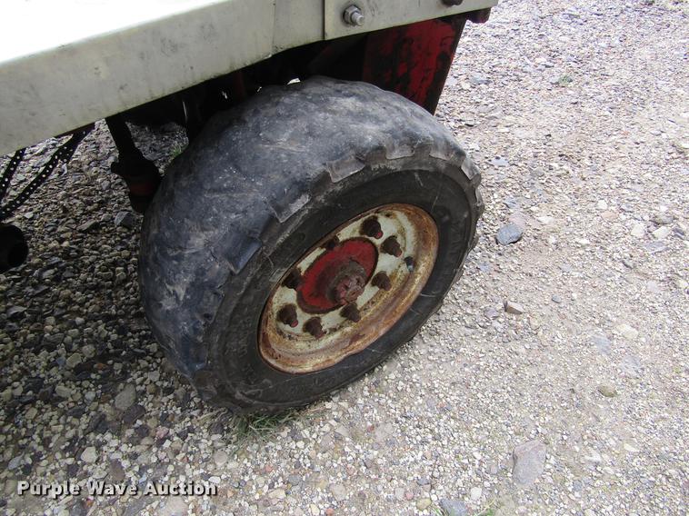 image for item EH9309 Mobility Dipper wheel loader