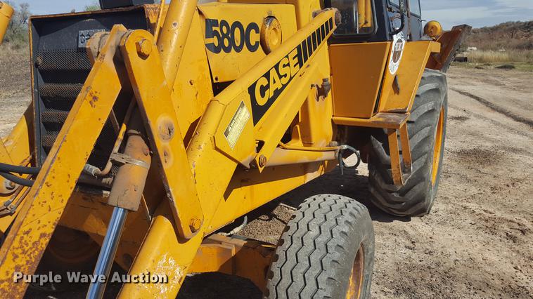 image for item EI9677 1980 Case 580C backhoe