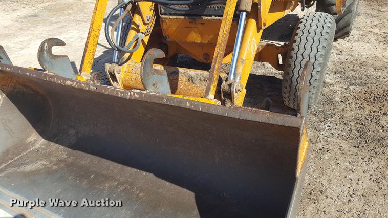 image for item EI9677 1980 Case 580C backhoe