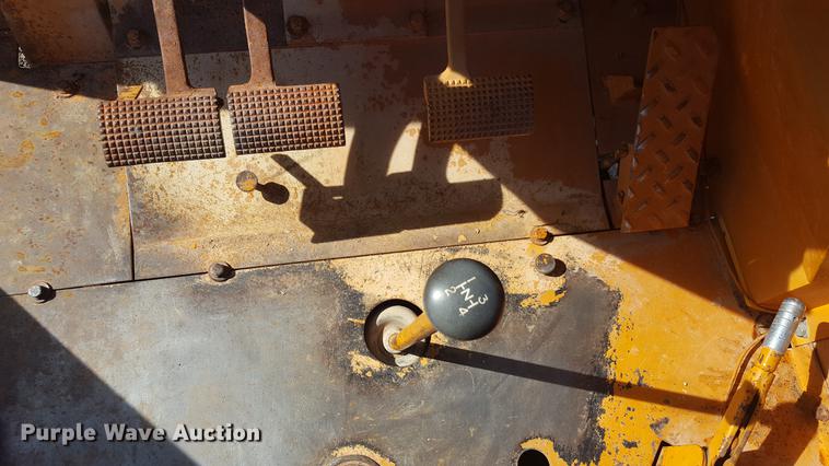 image for item EI9677 1980 Case 580C backhoe