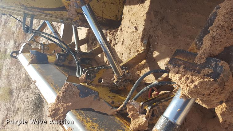 image for item EI9678 1983 Caterpillar D5B dozer