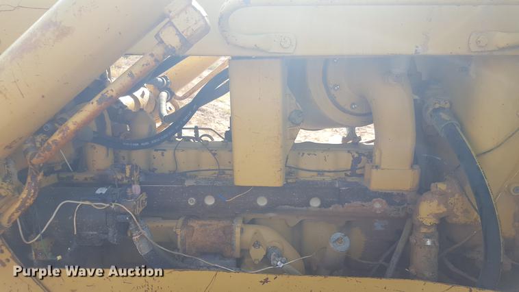 image for item EI9678 1983 Caterpillar D5B dozer