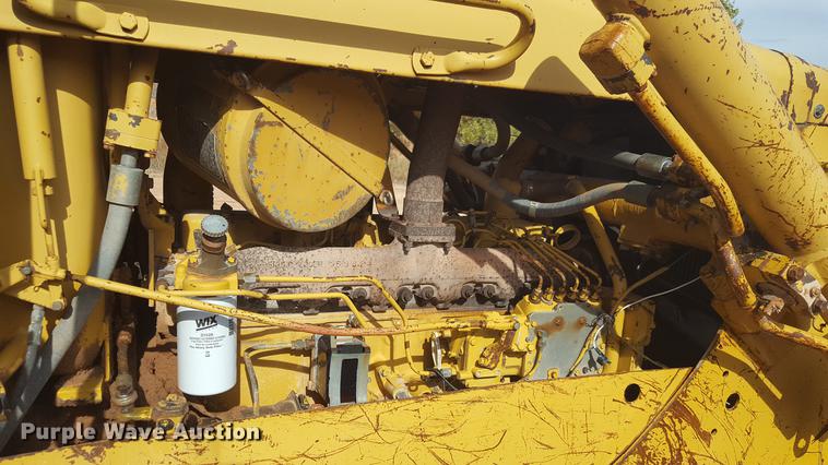 image for item EI9678 1983 Caterpillar D5B dozer