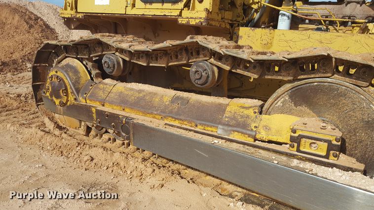 image for item EI9678 1983 Caterpillar D5B dozer