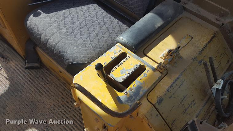 image for item EI9678 1983 Caterpillar D5B dozer