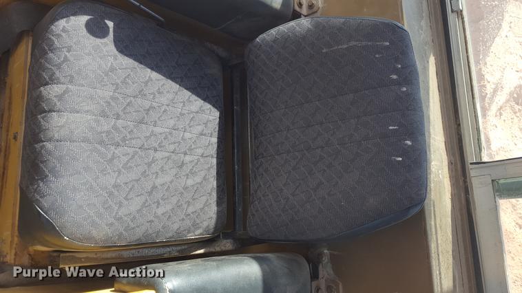 image for item EI9678 1983 Caterpillar D5B dozer