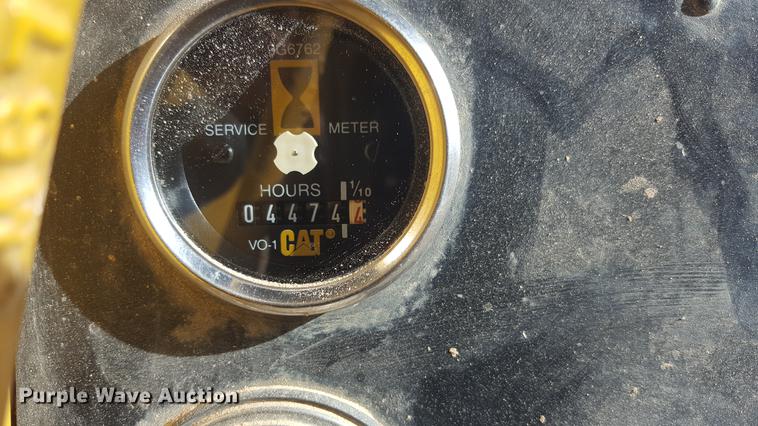 image for item EI9678 1983 Caterpillar D5B dozer