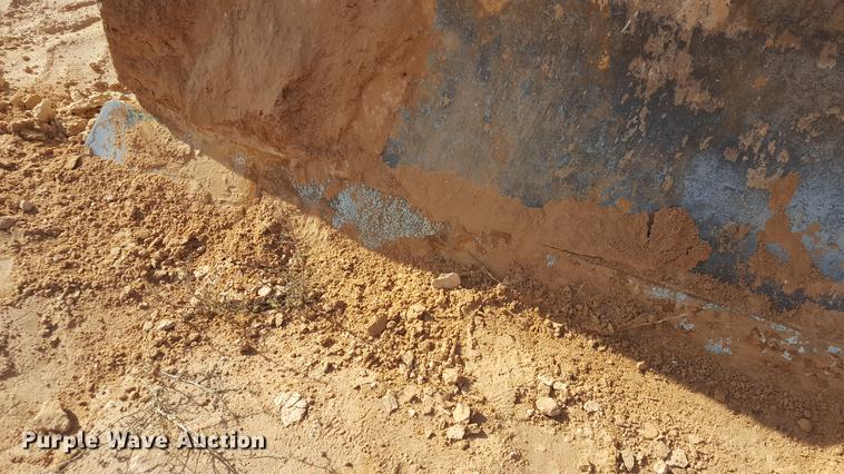 image for item EI9678 1983 Caterpillar D5B dozer