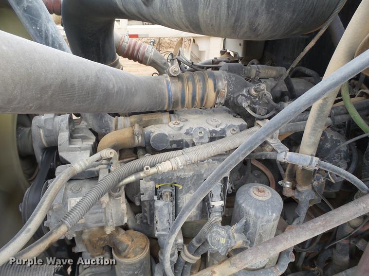 image for item EI9682 2007 Mack CH613 semi truck