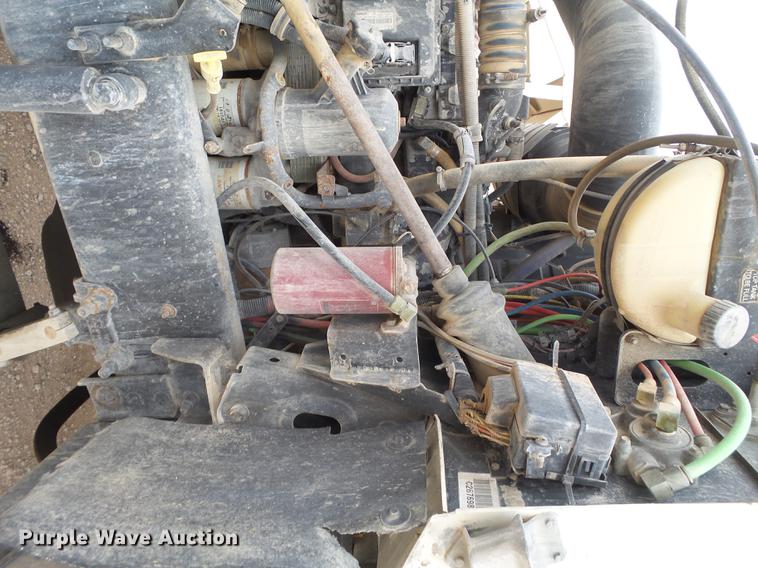 image for item EI9682 2007 Mack CH613 semi truck