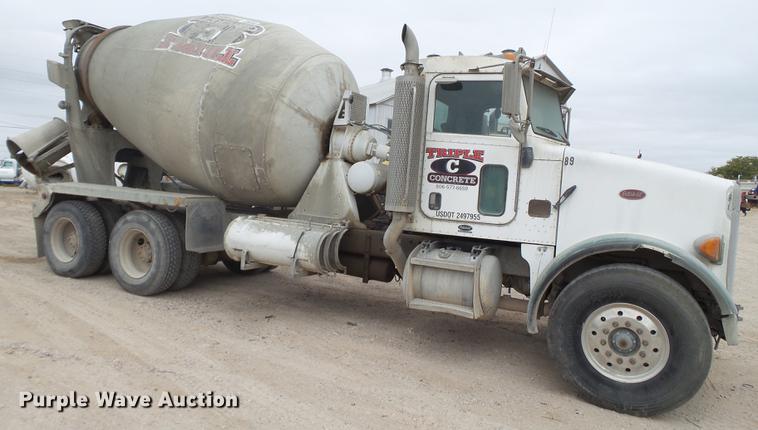 image for item EI9683 2007 Peterbilt 357 ready mix truck