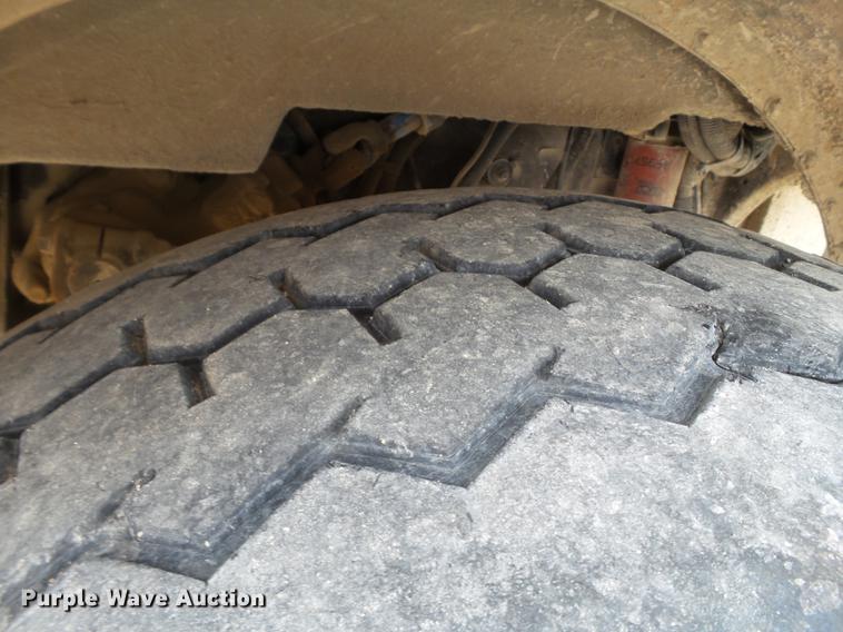 image for item EI9683 2007 Peterbilt 357 ready mix truck