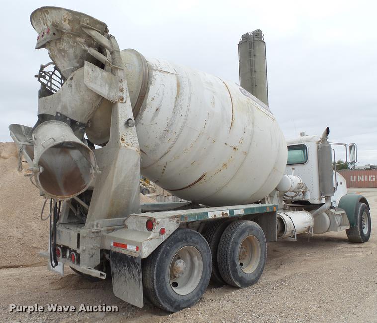 image for item EI9684 2007 Peterbilt 357 ready mix truck