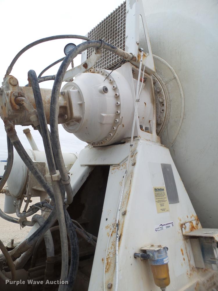 image for item EI9684 2007 Peterbilt 357 ready mix truck