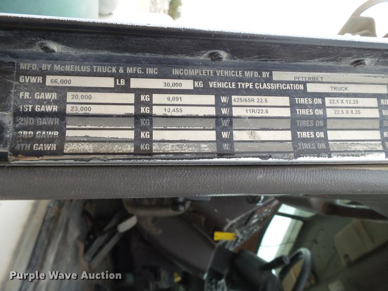 image for item EI9684 2007 Peterbilt 357 ready mix truck