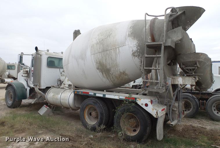 image for item EI9685 2007 Peterbilt 357 ready mix truck