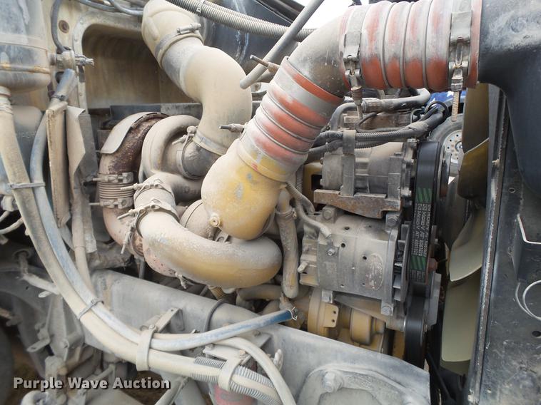 image for item EI9685 2007 Peterbilt 357 ready mix truck