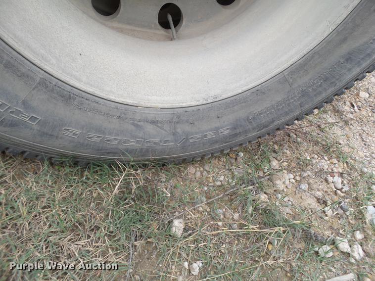 image for item EI9686 2007 Mack CNH613 semi truck