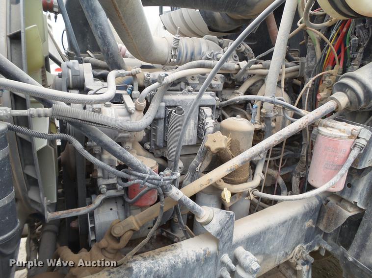 image for item EI9686 2007 Mack CNH613 semi truck