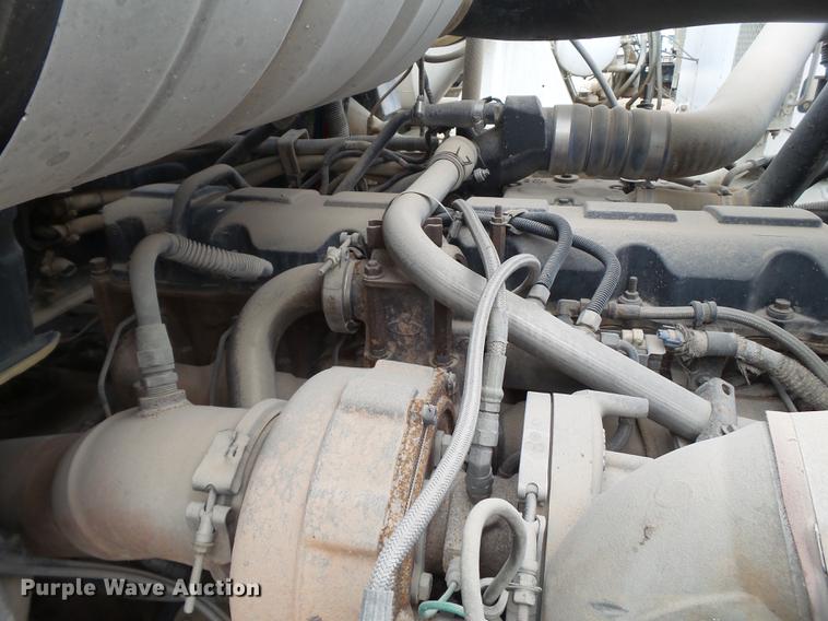 image for item EI9686 2007 Mack CNH613 semi truck