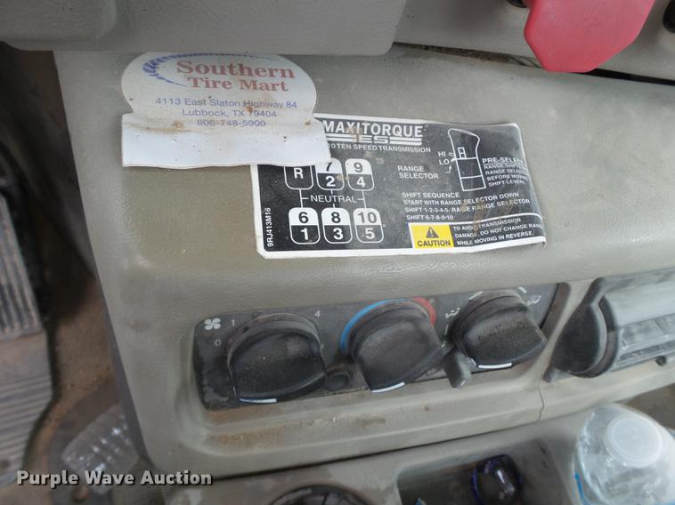 image for item EI9686 2007 Mack CNH613 semi truck