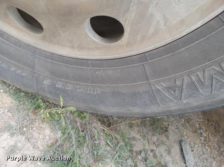 image for item EI9687 2007 Mack CNH semi truck