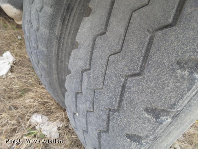 image for item EI9687 2007 Mack CNH semi truck