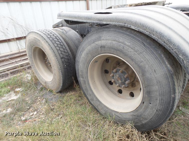 image for item EI9687 2007 Mack CNH semi truck