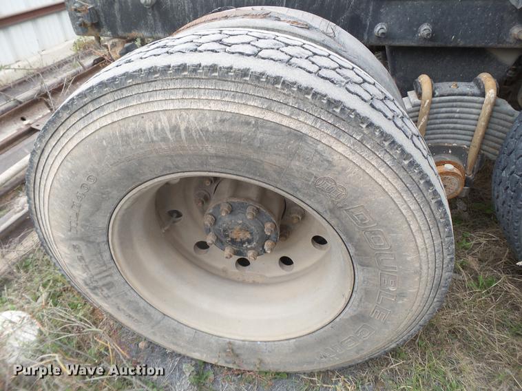 image for item EI9687 2007 Mack CNH semi truck