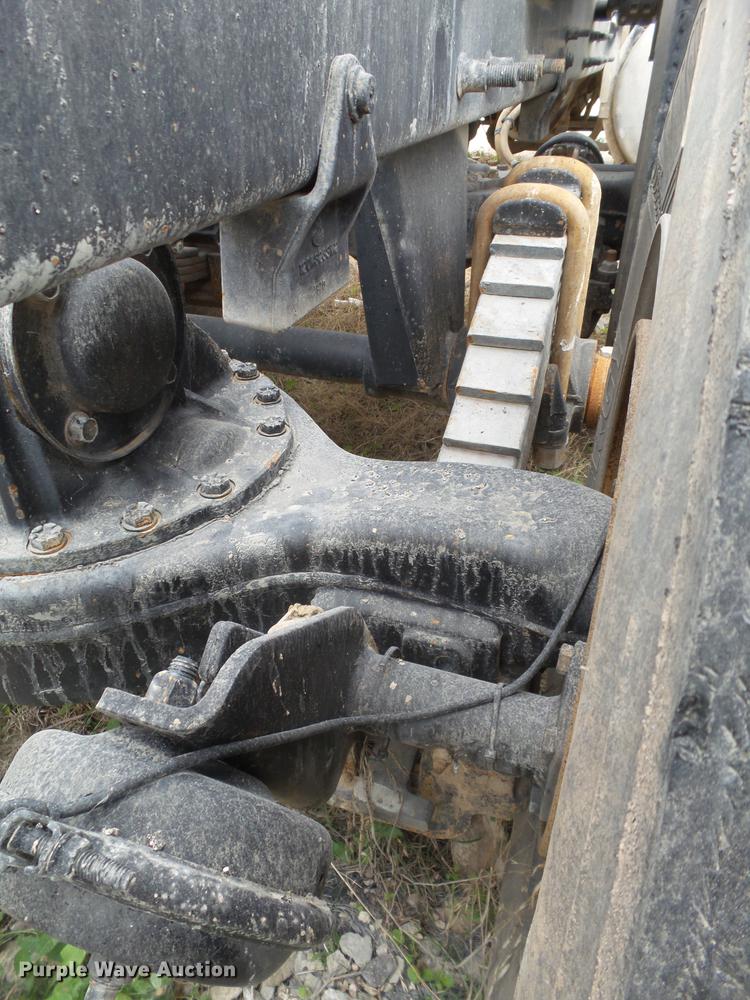 image for item EI9687 2007 Mack CNH semi truck