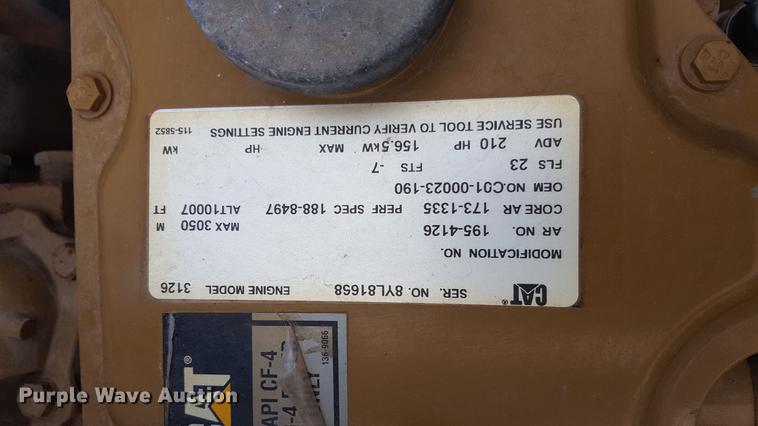 image for item EN9633 2001 Freightliner FL60 flatbed truck