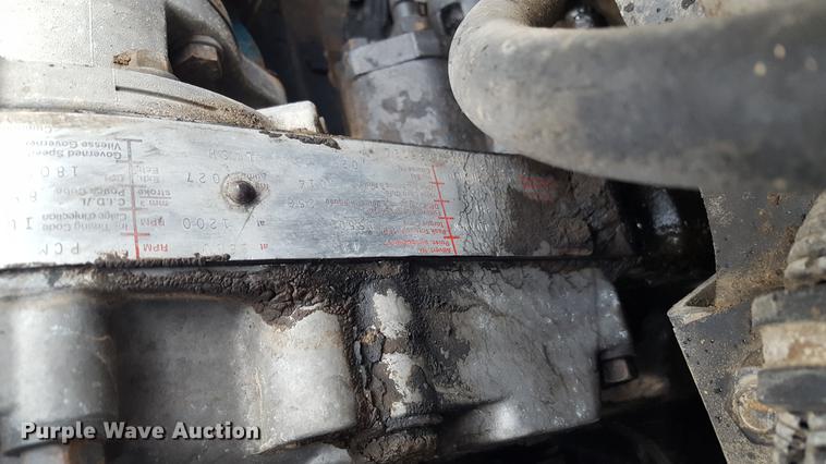 image for item EN9634 1995 International 9400 semi truck