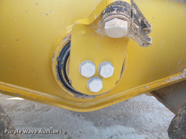 image for item EN9642 2012 Caterpillar 730 haul truck