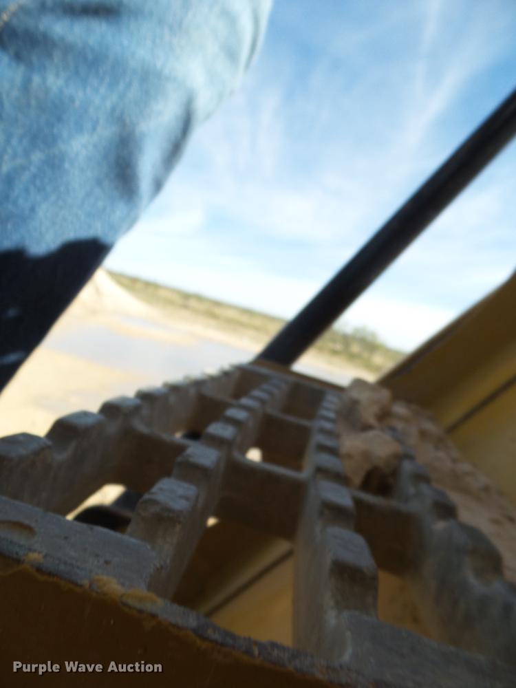 image for item EN9642 2012 Caterpillar 730 haul truck