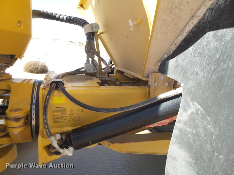 image for item EN9643 2012 Caterpillar 730 haul truck