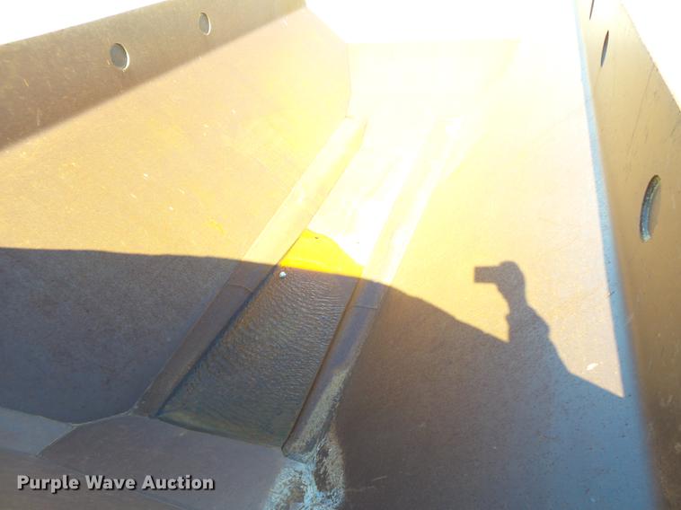 image for item EN9643 2012 Caterpillar 730 haul truck