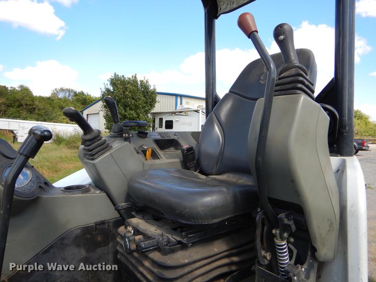 image for item EO9662 2015 Bobcat E32 mini excavator